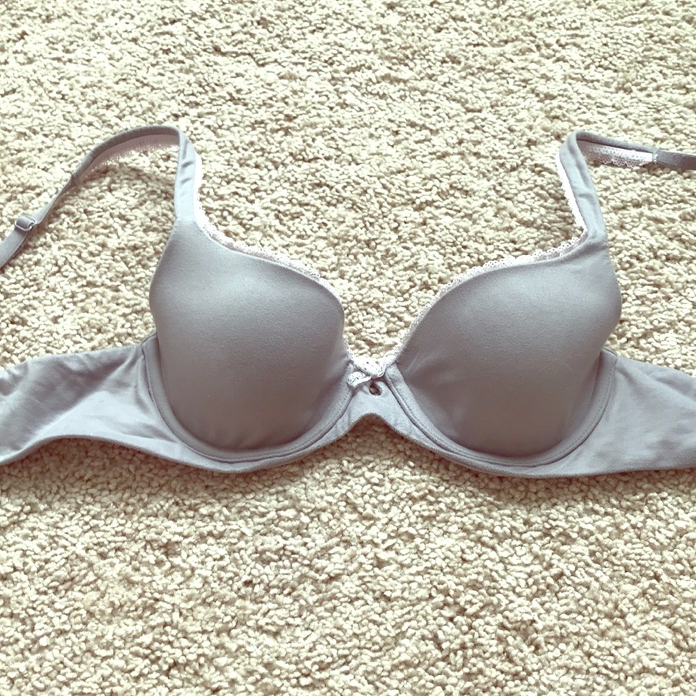 Victoria’s Secret Body by Victoria bra